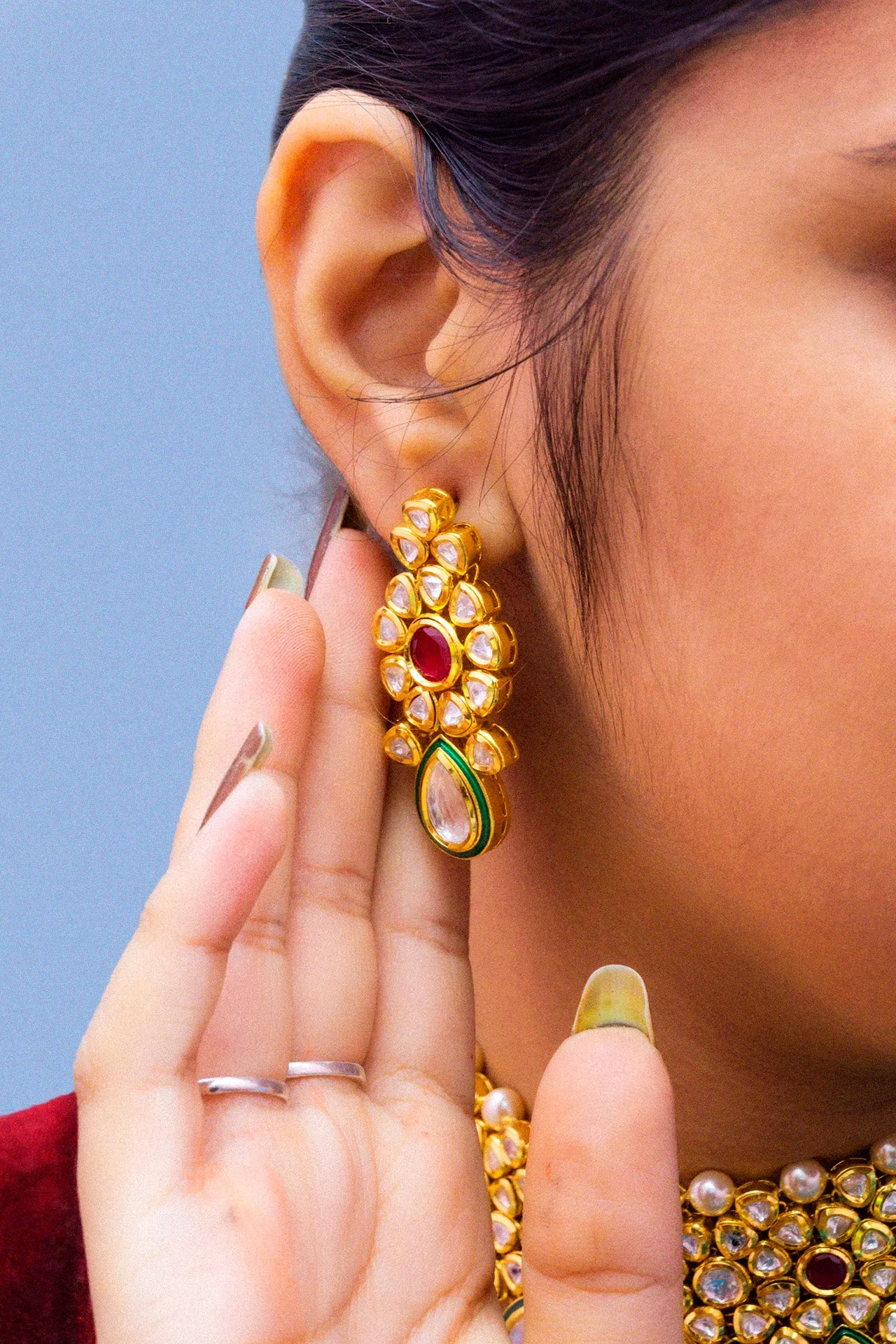 Designer Gold Plated Royal Kundan Choker Style Necklace with Earrings (D863)