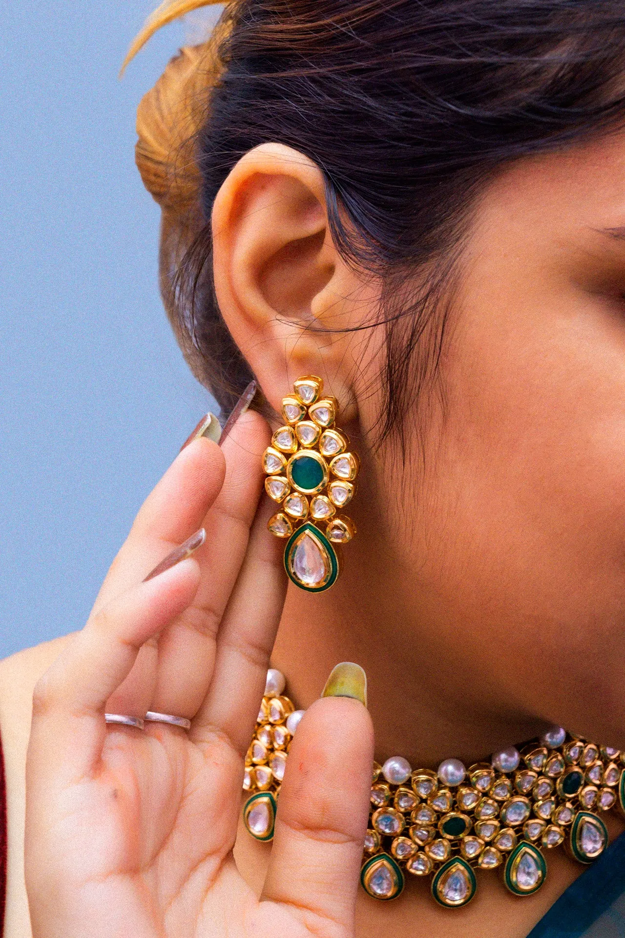 Designer Gold Plated Royal Kundan Choker Style Necklace with Earrings (D863)