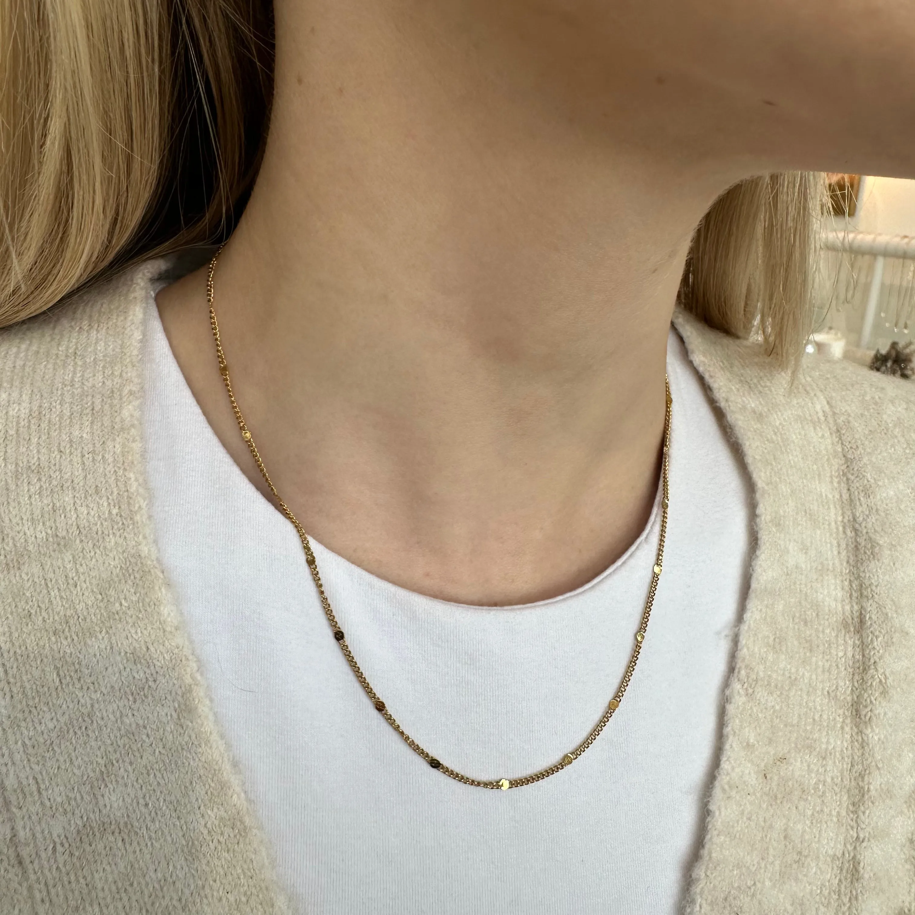 Jane Dainty Gold Choker